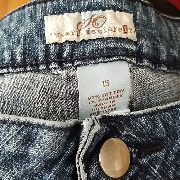 SO Wear It Declare It Wide Legged Jeans - Picture 6 of 6